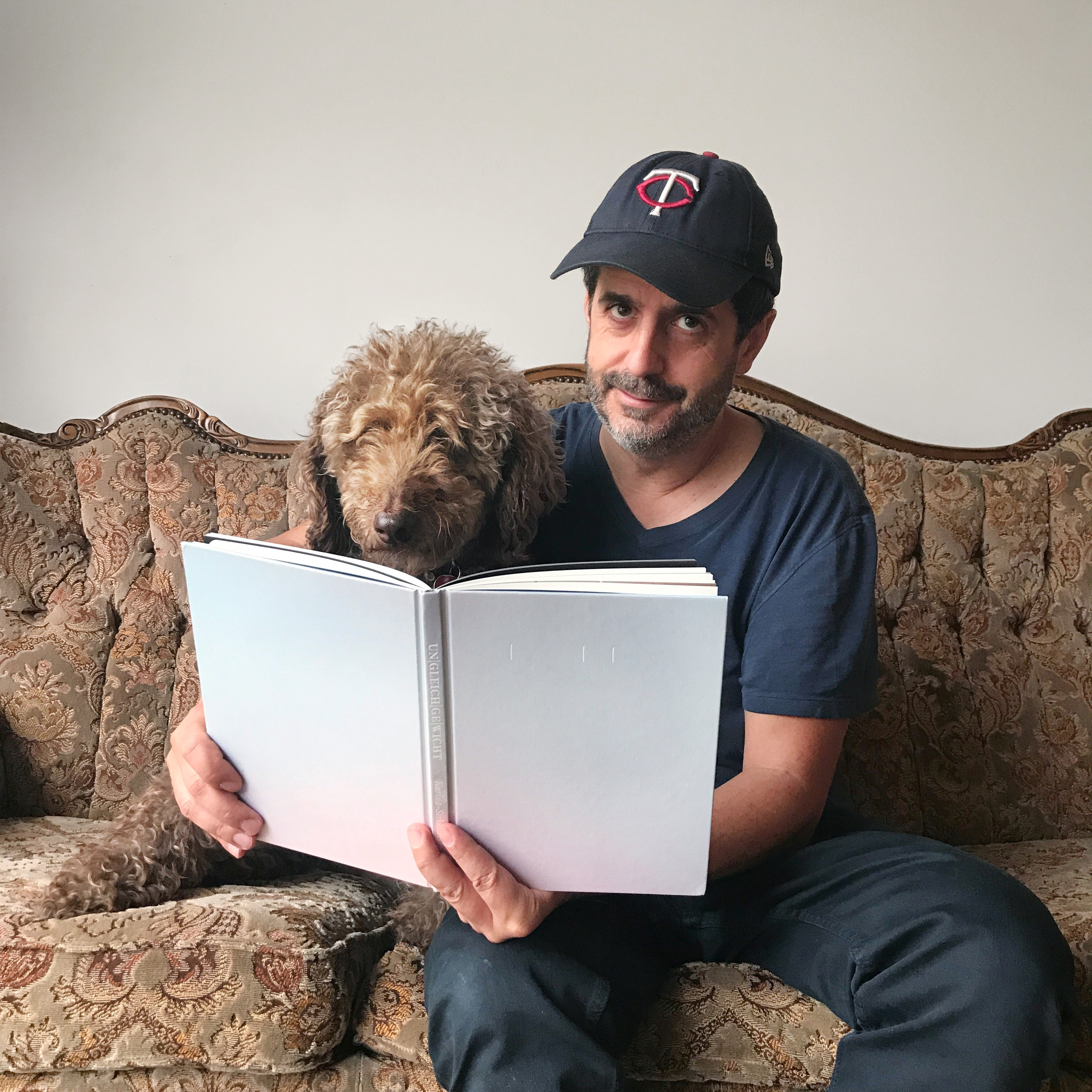 Vuoden valokuvataidekirjakilpailu